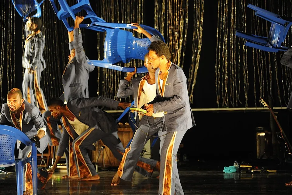 Coup Fatal im Burgtheater in Wien (Foto: Chris Van der Burght)