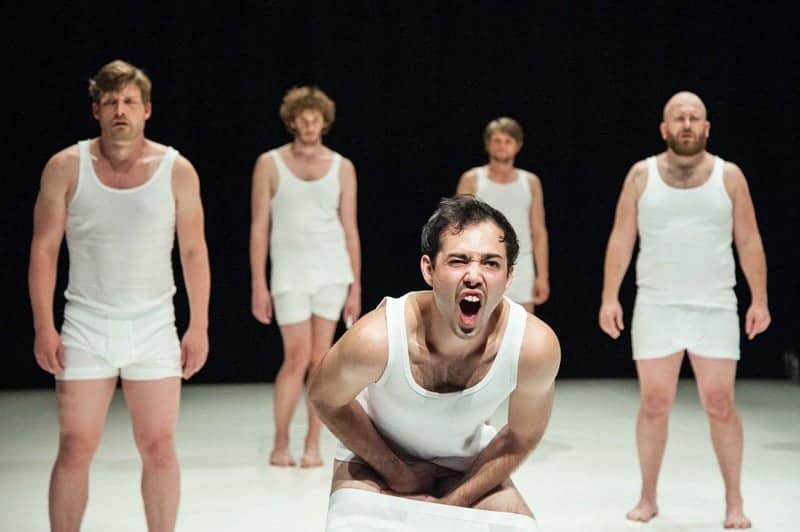 "Die wunderbare Zerstörung des Mannes" (Fotos: Stefan Hauer)