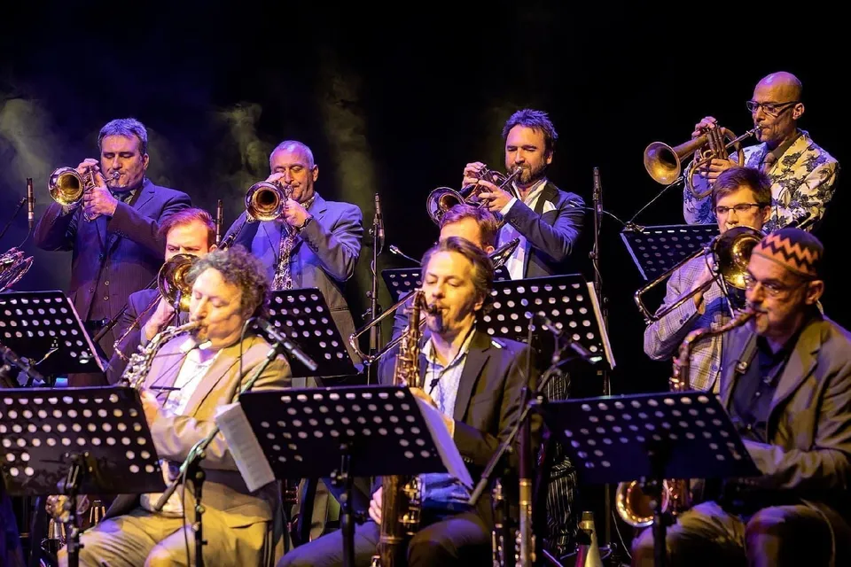 Jacques Brel im ungewöhnlichen Bigband-Sound – ein Erlebnis