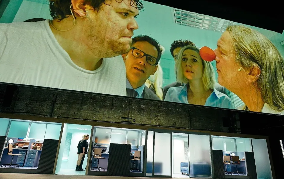 „Meister und Margarita“ (Foto: Horn/Burgtheater)