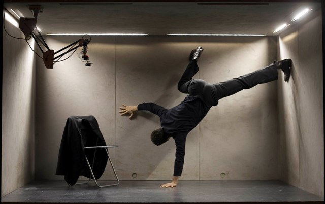 Pierre Rigal in "press" (c) Frédéric Stoll