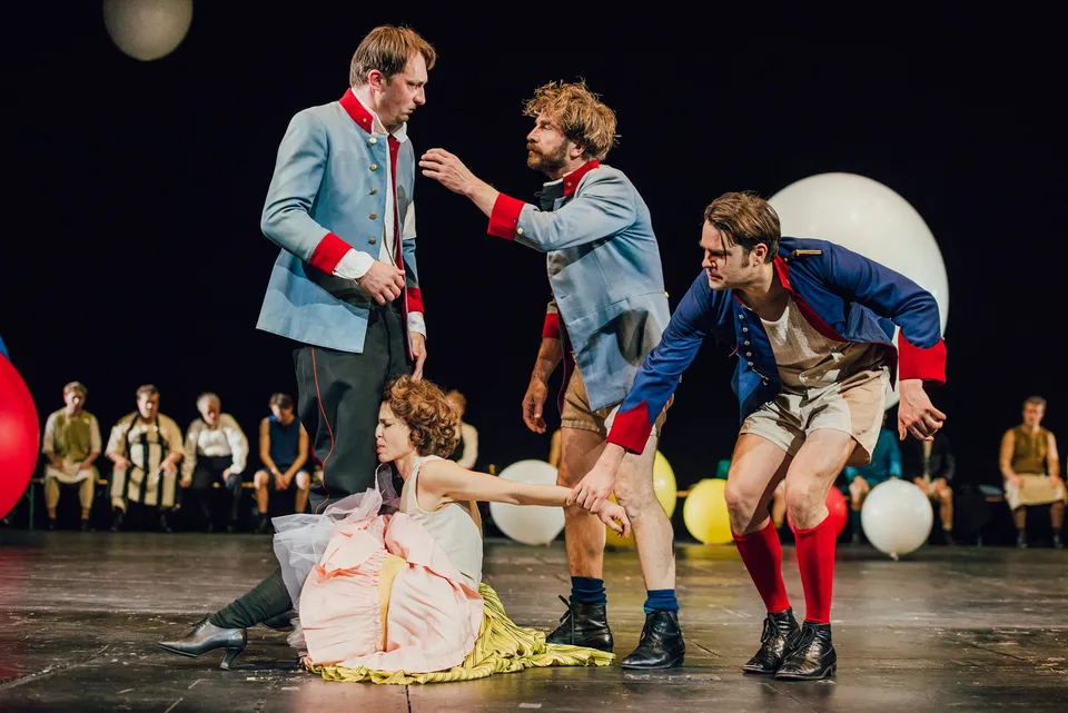 "Radetzkymarsch" (Fotos: Marcella Ruiz Cruz/Burgtheater)