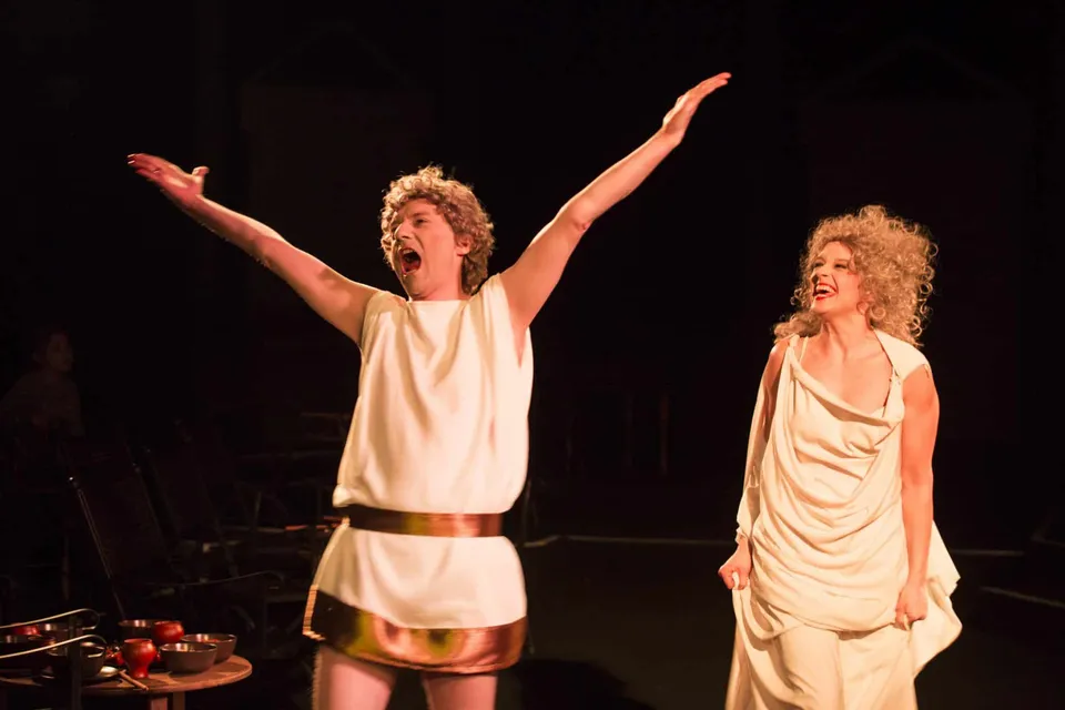Schlemmen im Theater