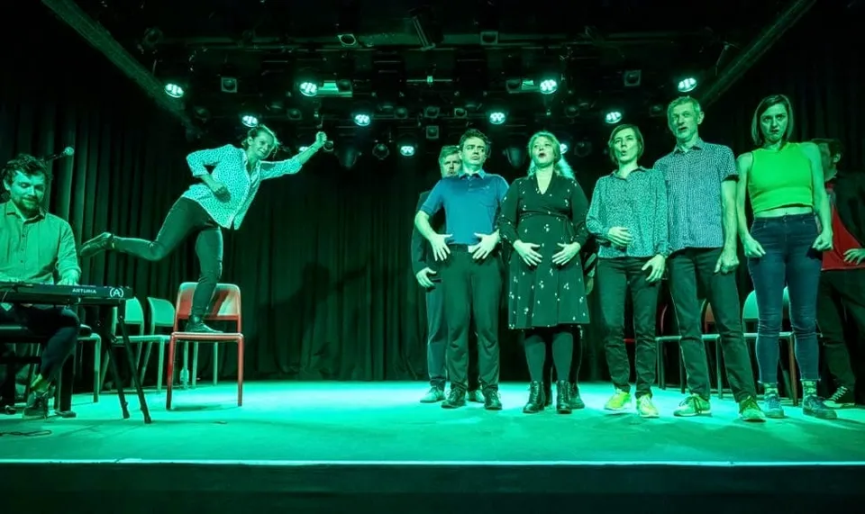 Impro-Cup 2024 in Graz: Ein Fest der Überraschungen, des Theater-Wahnsinns und der Impro-Genialität