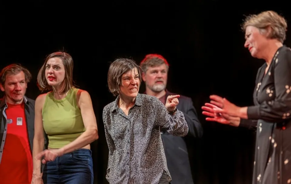 Impro-Cup 2024 in Graz: Ein Fest der Überraschungen, des Theater-Wahnsinns und der Impro-Genialität