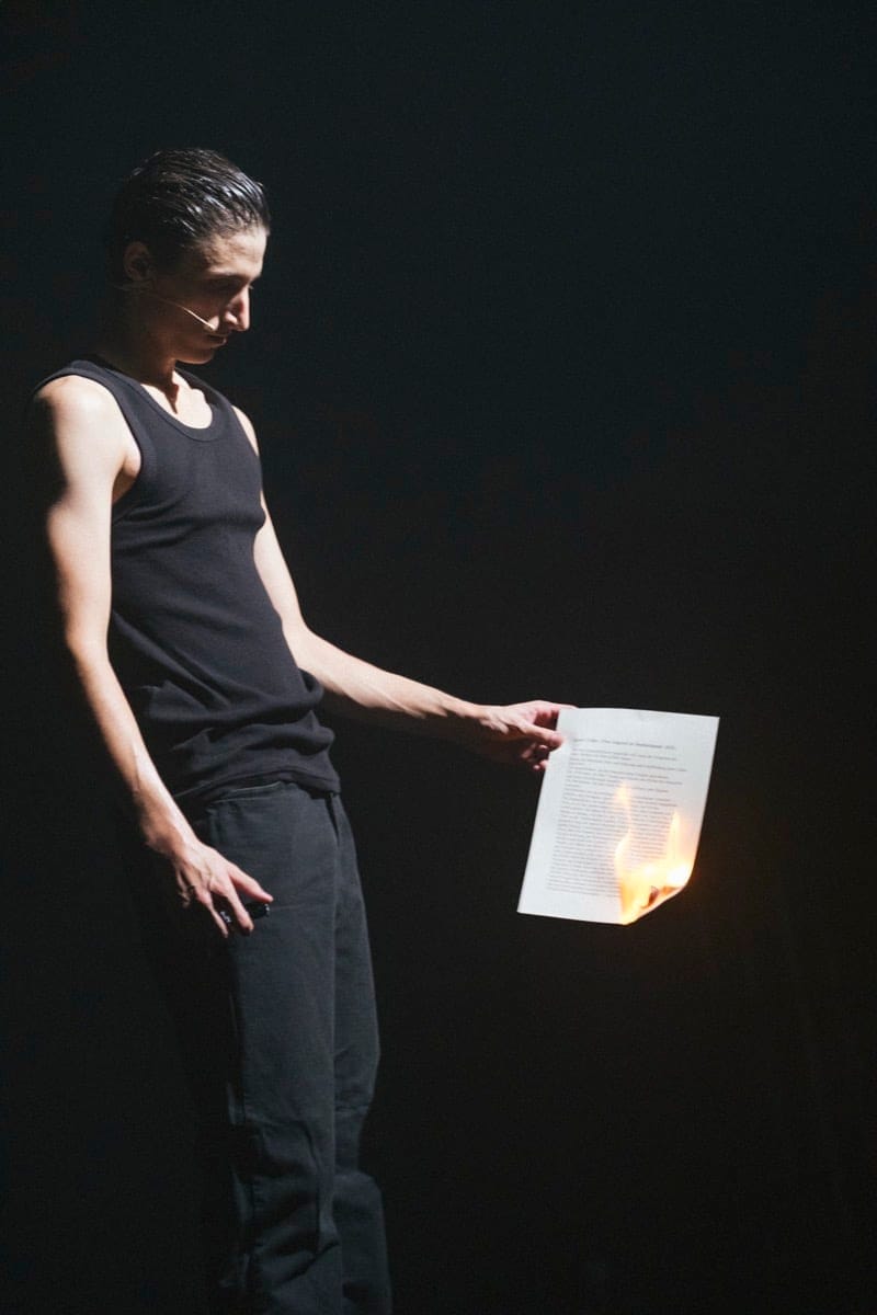 Michiel Vandevelde, Pankaj Tiwari und Eneas Prawdzic, Violenza 2025 (2025), Performance