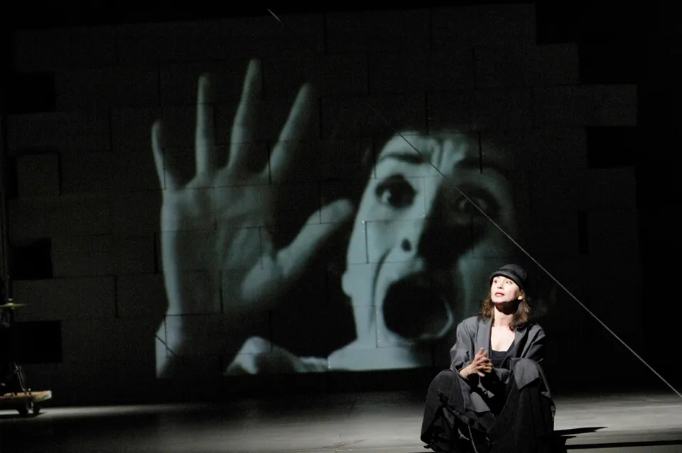 Ivan Stanev: Mord im Burgtheater (photo: Thomas Aurin)