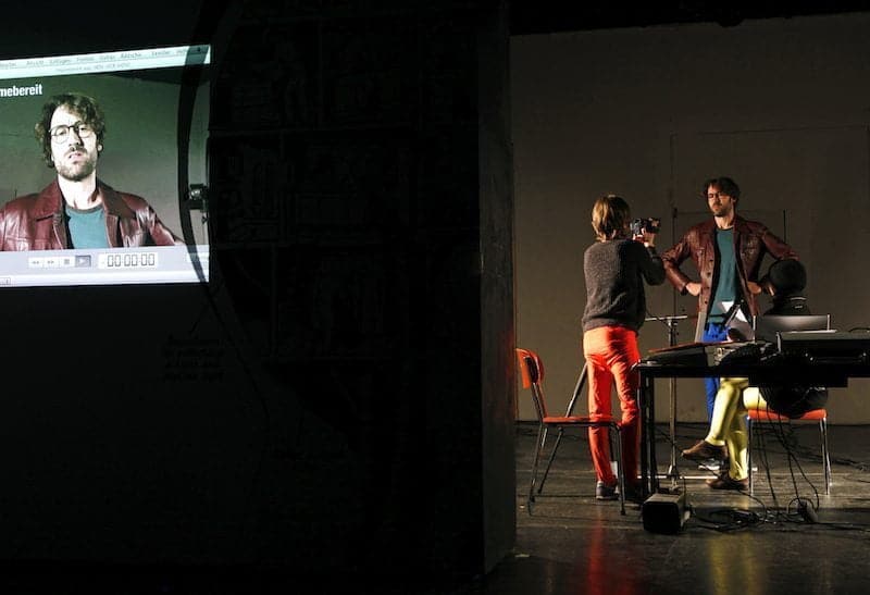 Vom Kartenspiel zum Theater