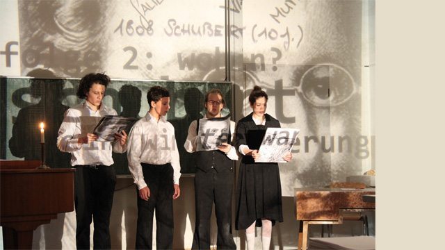 Wir marschieren schön in 2er Reihen! Das meine ich ernst!