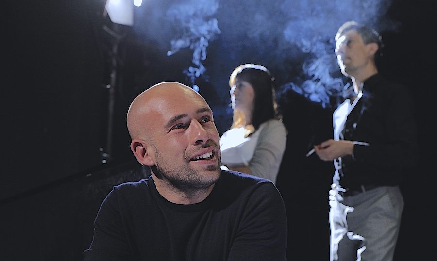 Schauspielhaus - Was es bedeutet baden zu gehen - Szenenfoto