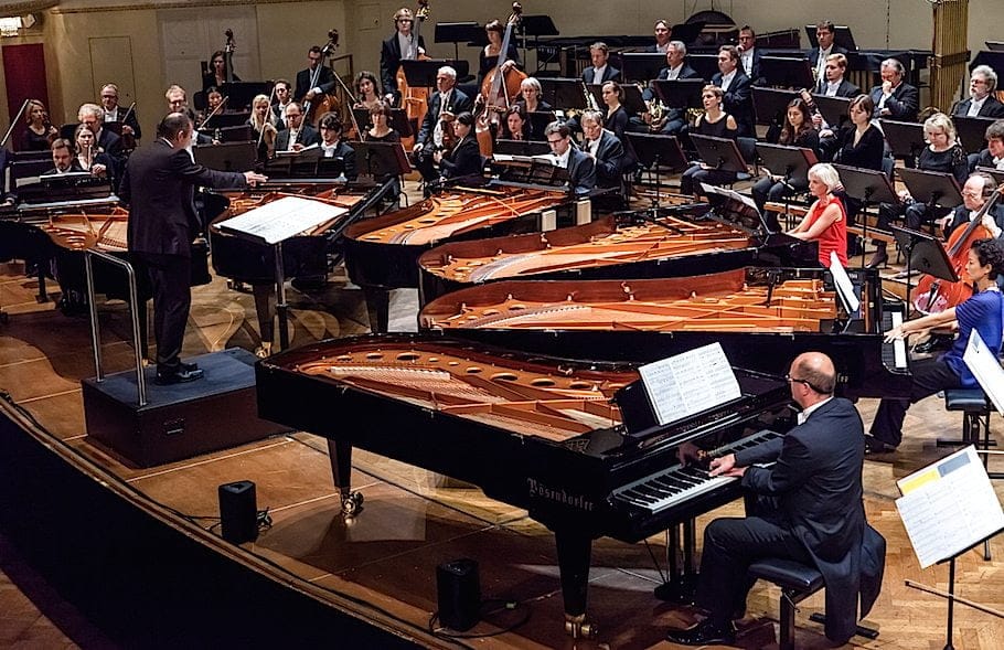 Ein Monster, ein Virtuose und sechs Klaviere