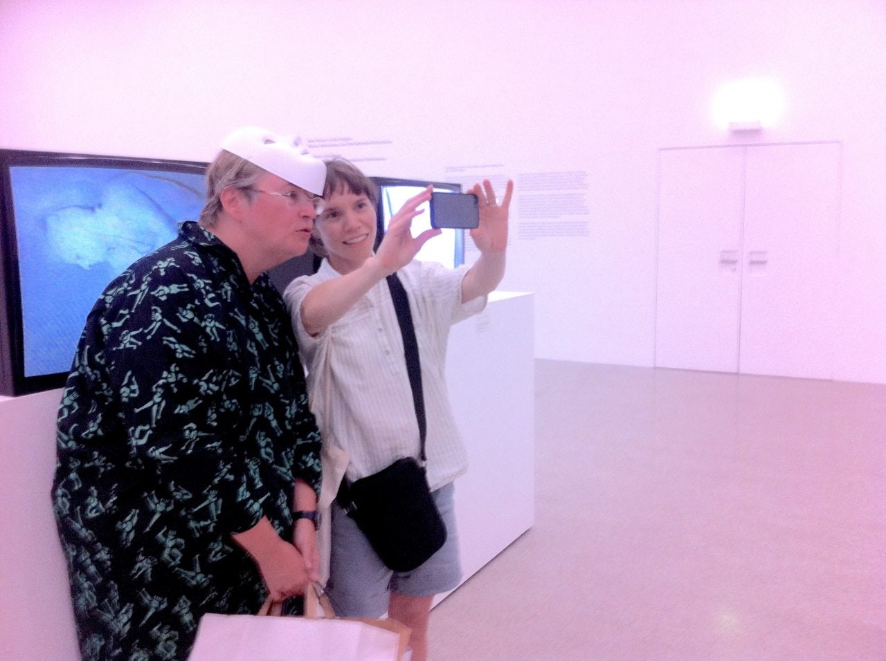 ZAK RAY: mumok troll (c) European Cultural News