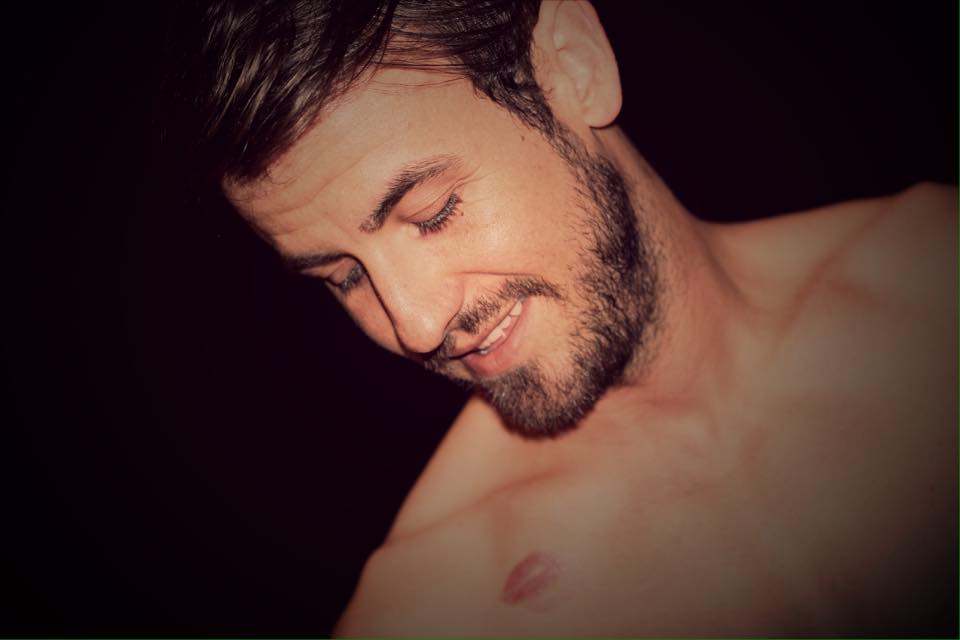 Endre Mácsai vom "Ensemble ohne Grenzen" in "Puff" von Gabriel Barylli (c) Ensemble ohne Grenzen