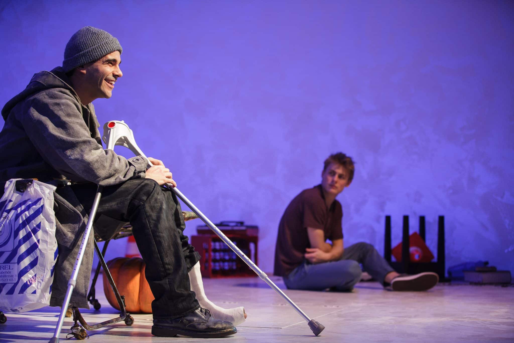 Luka Dimic als Tschick Meo Wulf als Maik Klingenberg TdJ Tschick c Rita Newman tdj 1482 ak 01