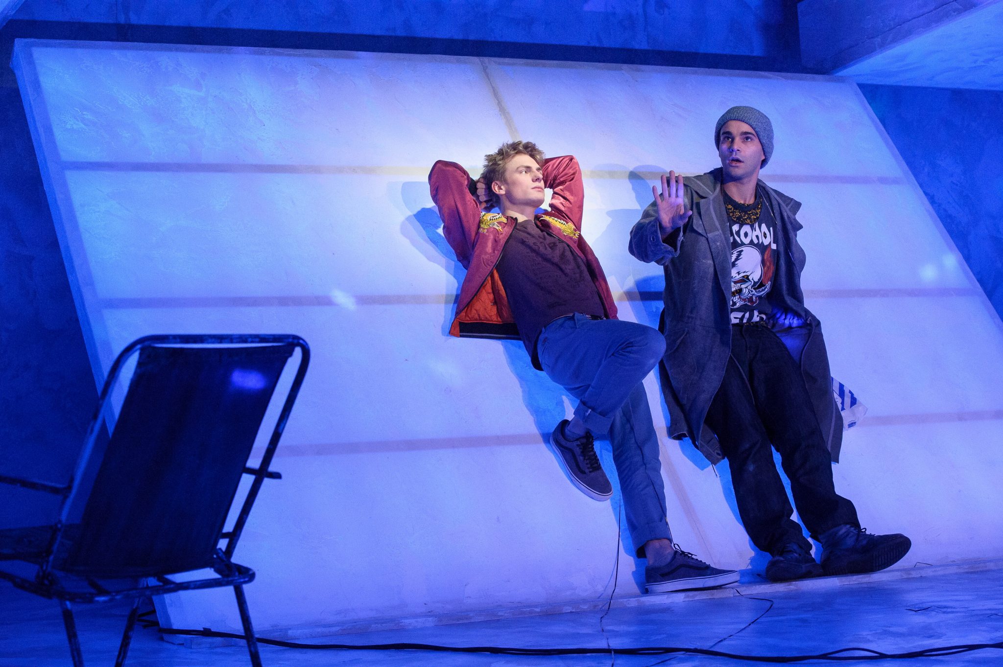 Meo Wulf als Maik Klingenberg Luka Dimic als Tschick TdJ Tschick c Rita Newman tdj 1196 rn 01