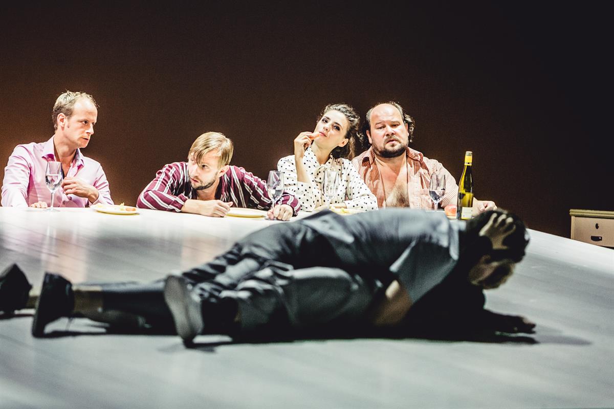 Das Narrenschiff von Katherine Anne Porter Regie Dušan David Pařízek 6