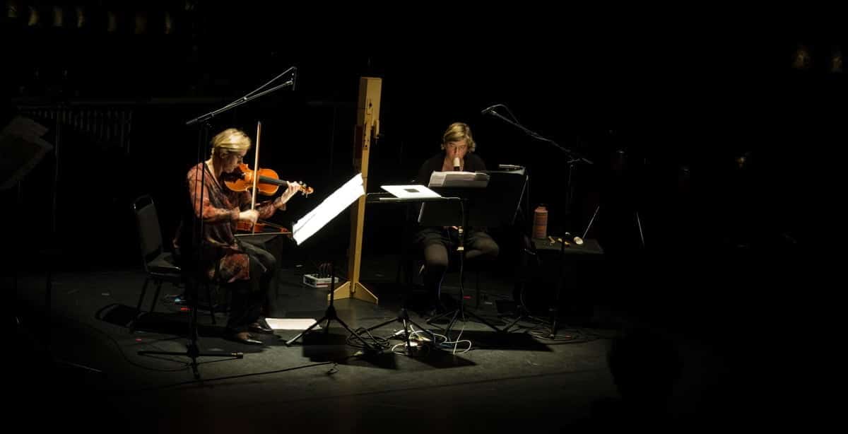 003 TWO WHISKAS HalleG C MarkusBruckner