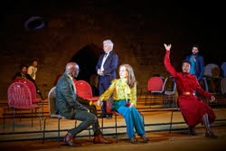 LaCerisaie TiagoRodrigues c Christophe Raynaud de Lage FestivaldAvignon 05
