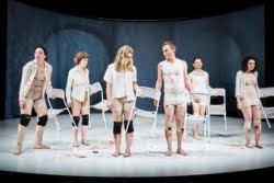 Lüg mich an und spiel mit mir. Von Martin Gruber und aktionstheater ensemble c Anja Köhler 6