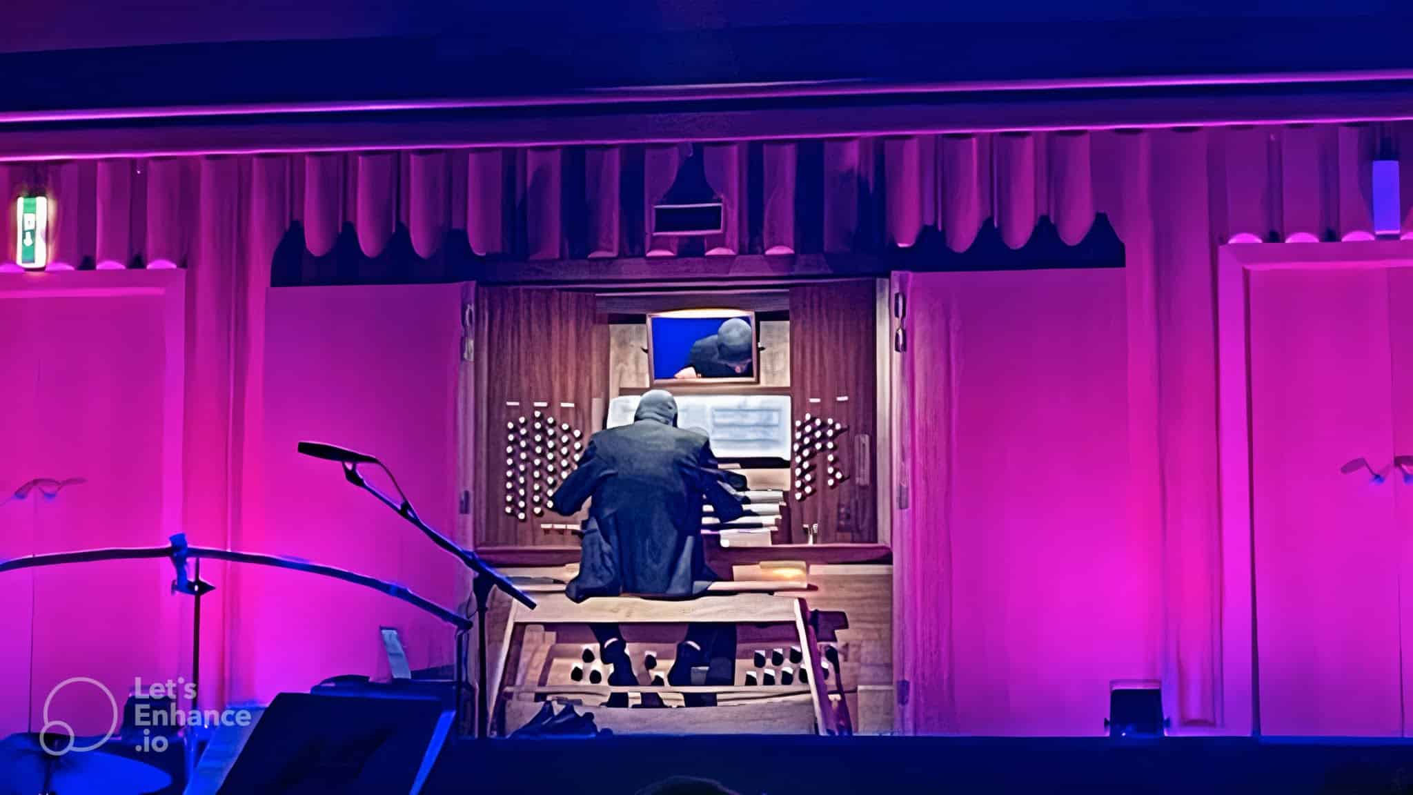 orgel konzert radio kulturhaus auto x2 colored toned light ai