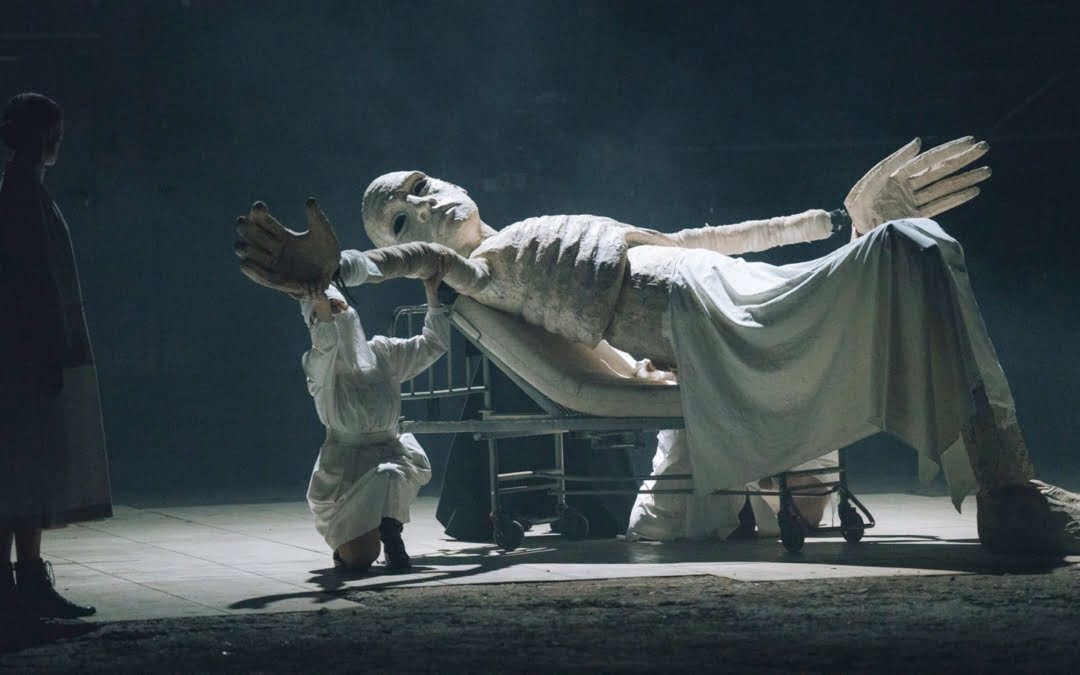 Schaurig schön und wunderbar humorvoll