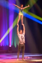 Die Akrobatin, der Clown und die Base - Karelly Family