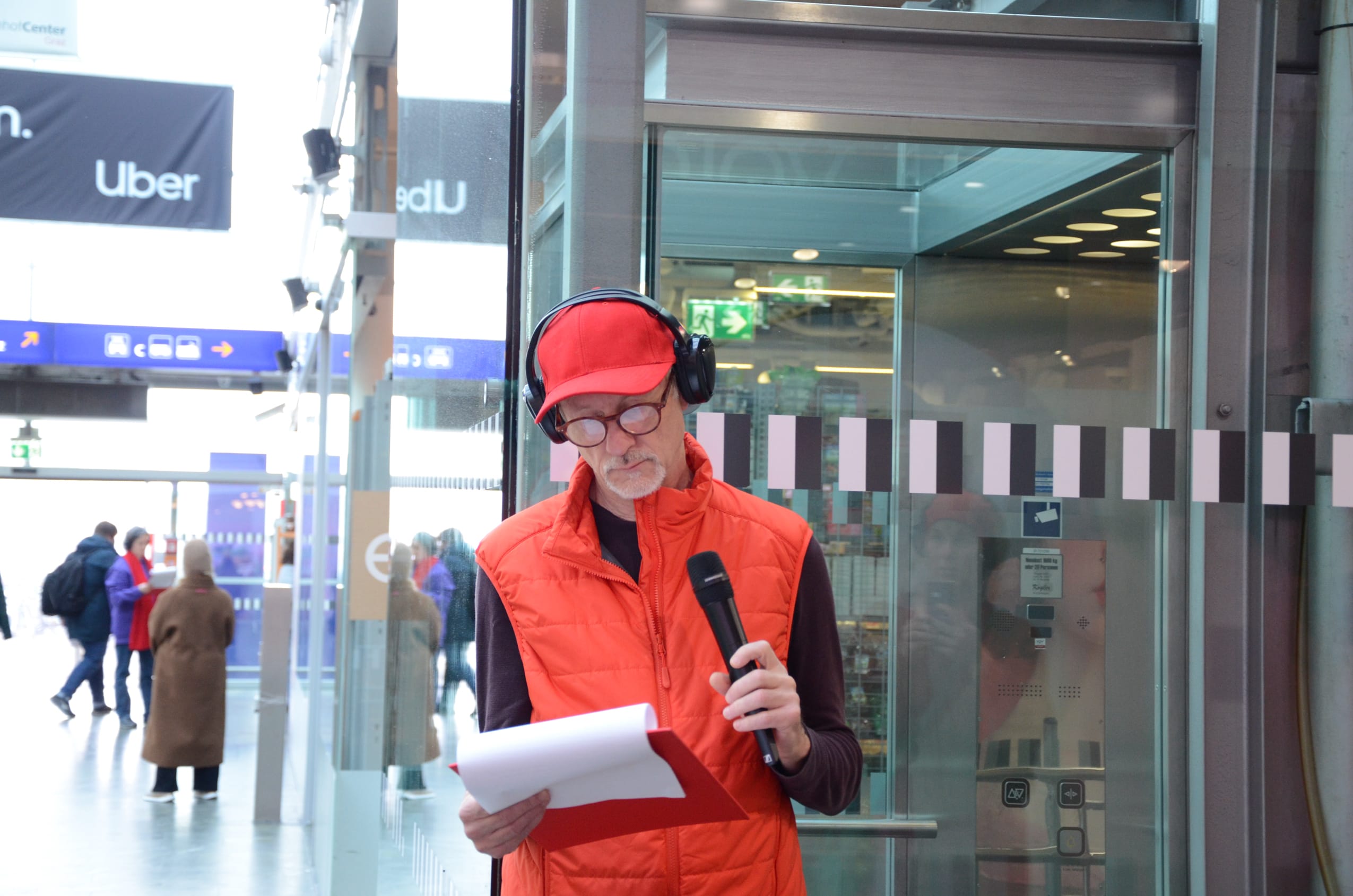 Kopfkino in der Bahnhofshalle